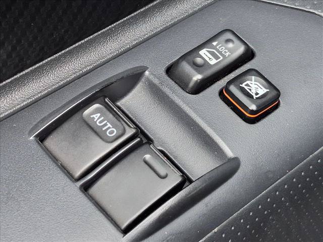 Used 2010 Toyota FJ Cruiser 2WD w/ Upgrade Pkg 2 image 12