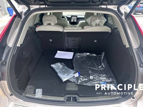 Certified 2026 Volvo XC60 T8 Ultra w/ Climate Package AWD/4WD image 9