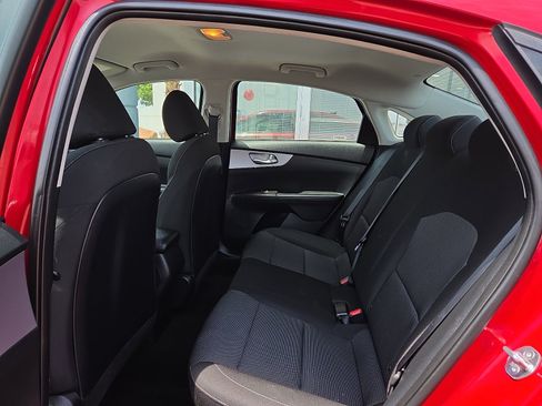 Used 2024 Kia Forte LXS FWD image 6