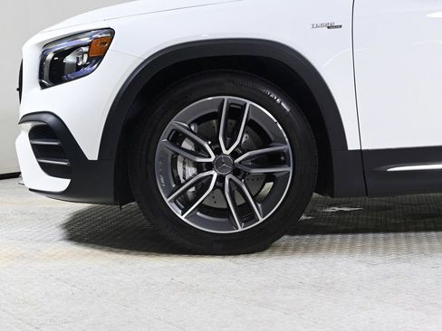 Used 2022 Mercedes-Benz GLB 35 AMG 4MATIC image 23