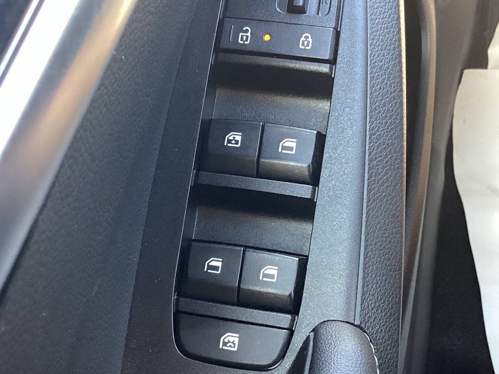 Used 2025 Kia Seltos EX w/ EX Sunroof Package AWD/4WD image 35