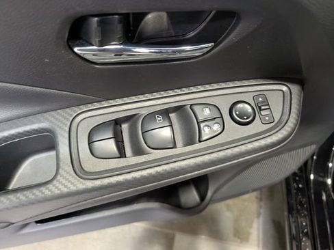 Used 2025 Nissan Versa SV FWD image 13
