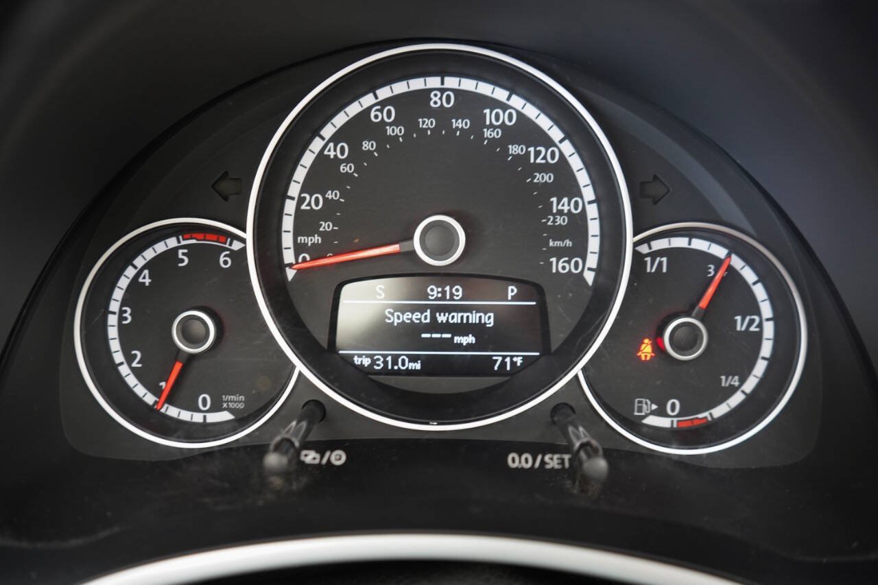 Used 2015 Volkswagen Beetle TDI FWD image 91