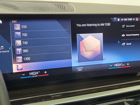 Certified 2023 BMW X7 xDrive40i w/ Premium Package image 17