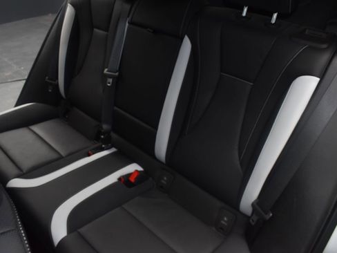 Used 2024 Buick Envision Sport Touring image 30