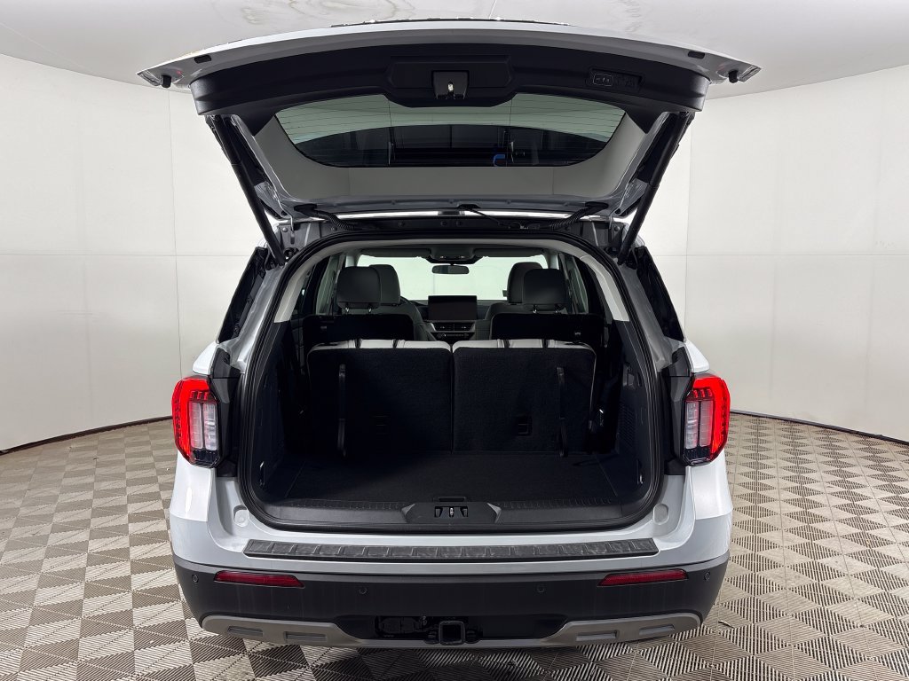 New 2026 Ford Explorer Active w/ Active Comfort Package RWD image 33
