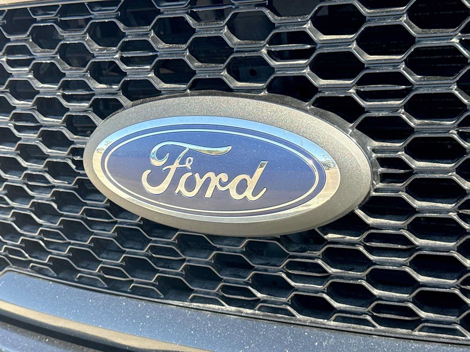 Used 2018 Ford F150 XLT w/ Equipment Group 302A Luxury AWD/4WD image 11