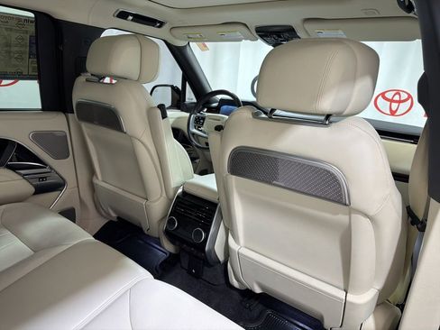 Used 2025 Land Rover Range Rover Autobiography AWD/4WD image 16