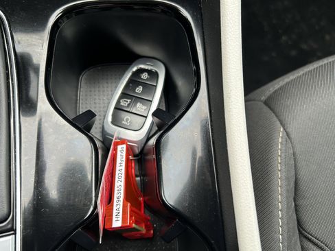 Used 2024 Hyundai Tucson SEL image 33