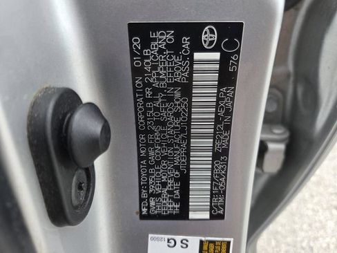 Used 2020 Toyota Corolla LE FWD image 19