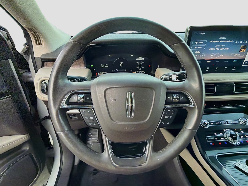 Used 2023 Lincoln Nautilus Reserve AWD/4WD image 11