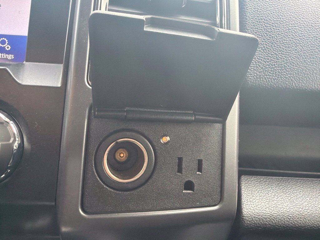 Used 2019 Ford F150 XLT w/ Equipment Group 302A Luxury AWD/4WD image 19