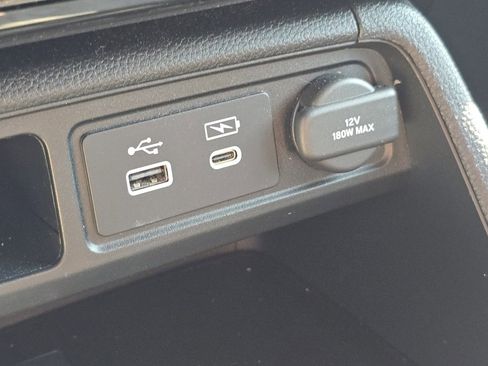 Used 2024 Honda Pilot Elite image 15