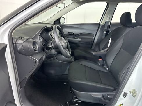 Used 2025 Nissan Kicks Play S FWD image 11