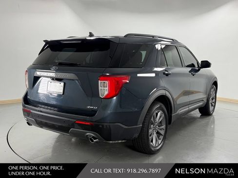 Used 2022 Ford Explorer XLT w/ Equipment Group 202A AWD/4WD image 6