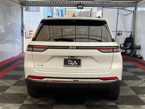 Used 2022 Jeep Grand Cherokee Limited 4xe w/ Luxury Tech Group II AWD/4WD image 5