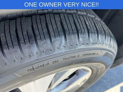 Used 2025 Subaru Ascent Premium AWD/4WD image 11