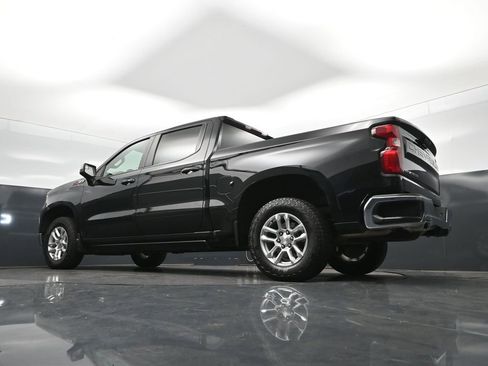 Used 2024 Chevrolet Silverado 1500 LT AWD/4WD image 23