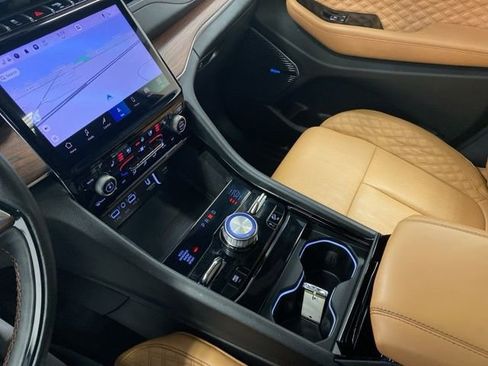 Used 2022 Jeep Grand Cherokee Summit w/ Adv Protech Group IV image 17