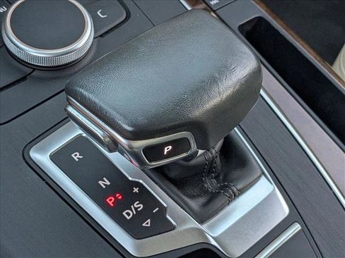 Used 2020 Audi Q5 2.0T Premium w/ Convenience Package image 12