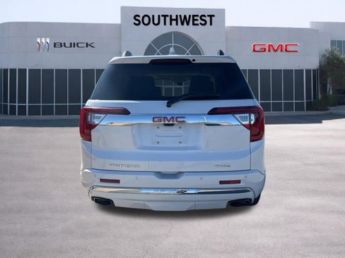 Used 2022 GMC Acadia Denali w/ Denali Technology Package image 6