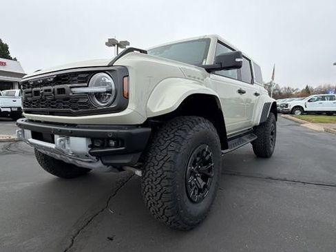 New 2025 Ford Bronco Raptor w/ Interior Carbon Fiber Pack AWD/4WD image 9