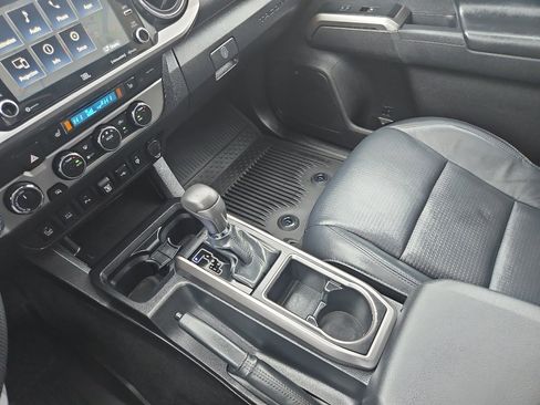 Used 2023 Toyota Tacoma Limited w/ Black Out Package (TMS) image 34