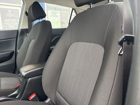 Used 2026 Hyundai Venue SE image 14