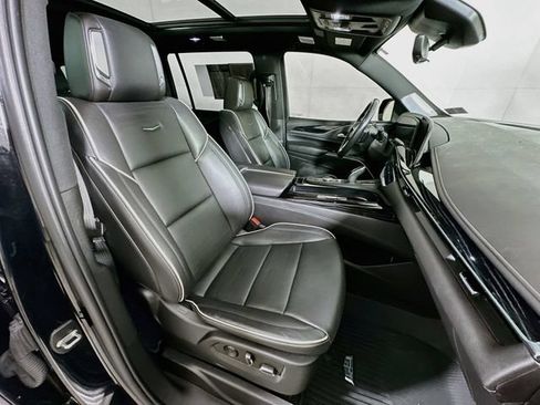 Used 2023 Cadillac Escalade ESV Sport w/ Touring Package AWD/4WD image 37