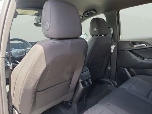 New 2026 Chevrolet Equinox LT image 10