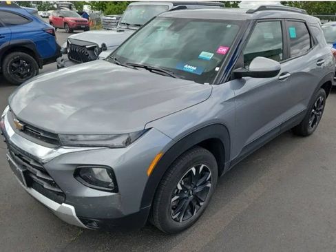 Used 2023 Chevrolet TrailBlazer LT w/ Convenience Package AWD/4WD image 1