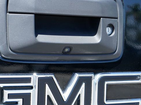 Used 2017 GMC Sierra 2500 Denali w/ Duramax Plus Package AWD/4WD image 48