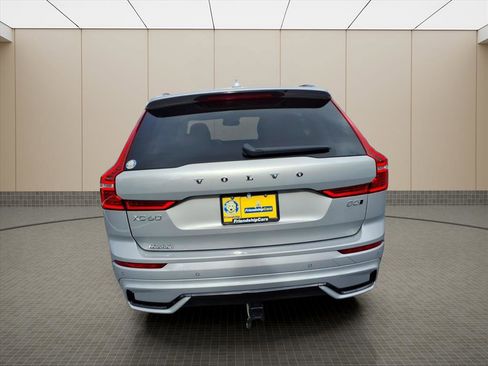 Used 2024 Volvo XC60 B5 Plus image 24