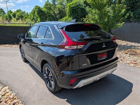 Used 2024 Mitsubishi Eclipse Cross SE AWD/4WD image 3