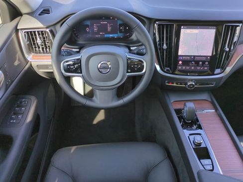 New 2026 Volvo V60 B5 Cross Country Plus w/ Protection Package Premier image 15