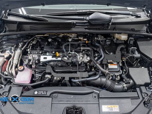 Used 2025 Toyota Prius Plug-In Hybrid image 49