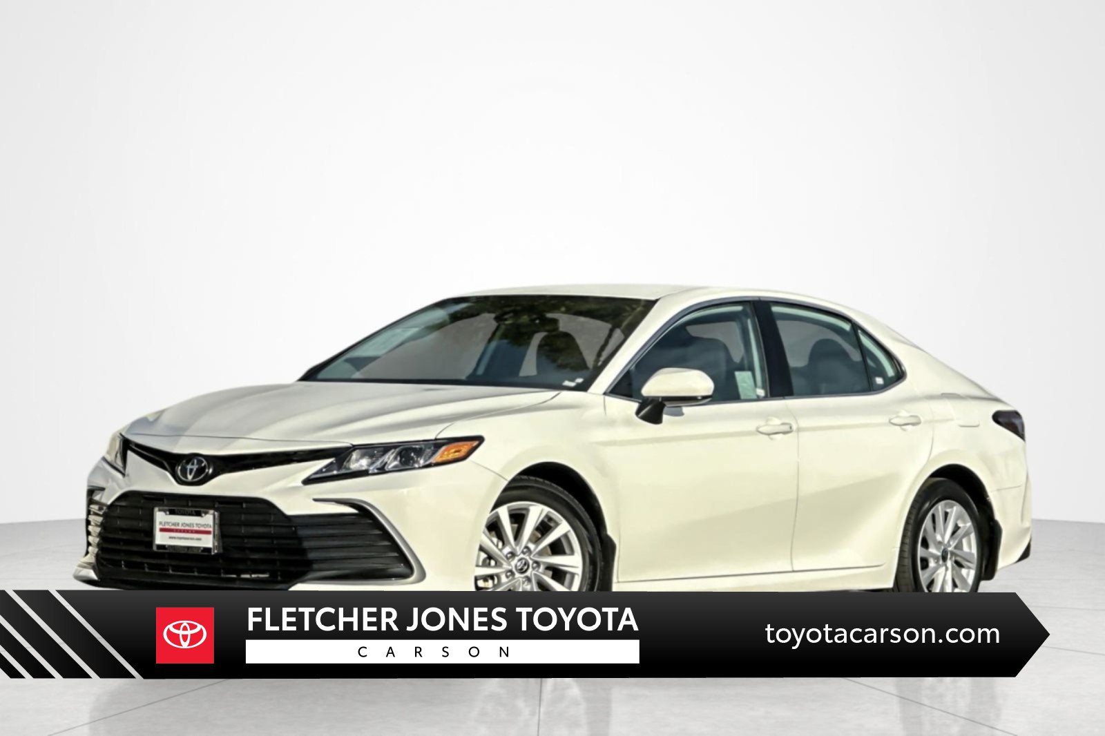 Certified 2024 Toyota Camry LE FWD image 1