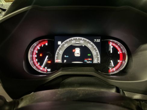 Used 2025 Toyota RAV4 XLE image 23