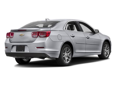 Used 2016 Chevrolet Malibu LT w/ Power Convenience Package FWD image 2