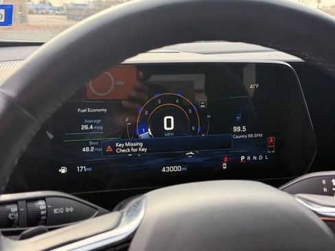 Used 2025 Chevrolet Equinox LT w/ Convenience Package II image 25