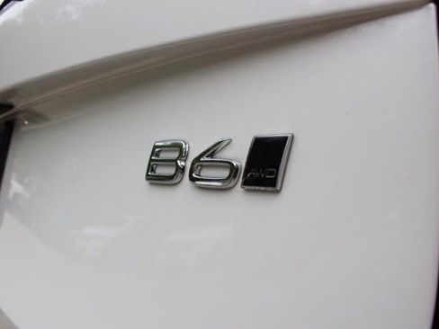Certified 2023 Volvo XC90 B6 Ultimate w/ Protection Package AWD/4WD image 17