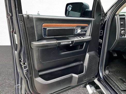 Used 2015 RAM 1500 Laramie w/ Convenience Group AWD/4WD image 21