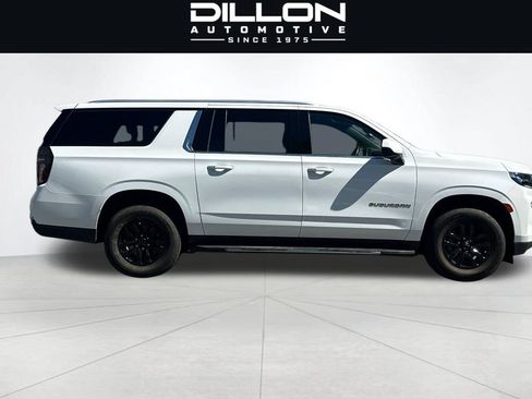 Used 2024 Chevrolet Suburban LT AWD/4WD image 3