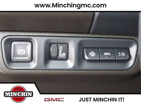 Used 2023 GMC Acadia AT4 w/ Technology Package AWD/4WD image 27