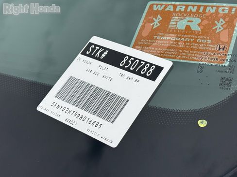 Certified 2024 Honda Pilot Touring image 34