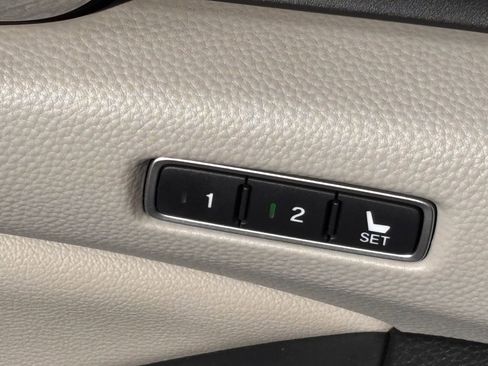 Certified 2020 Honda Accord Touring image 21