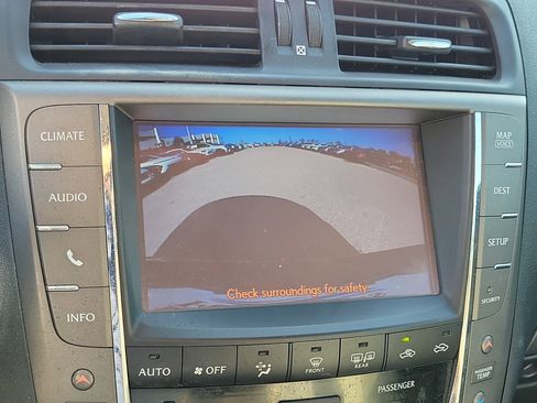 Used 2014 Lexus IS 250C w/ Luxury Package image 25