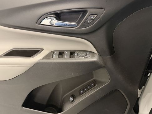 Used 2020 Chevrolet Equinox Premier FWD image 18