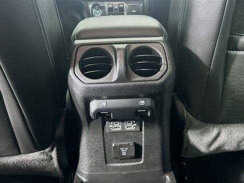 Used 2023 Jeep Wrangler Sahara w/ Dual Top Group image 28