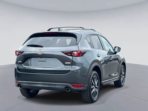 Used 2018 MAZDA CX-5 Touring w/ Preferred Equipment Package FWD image 3